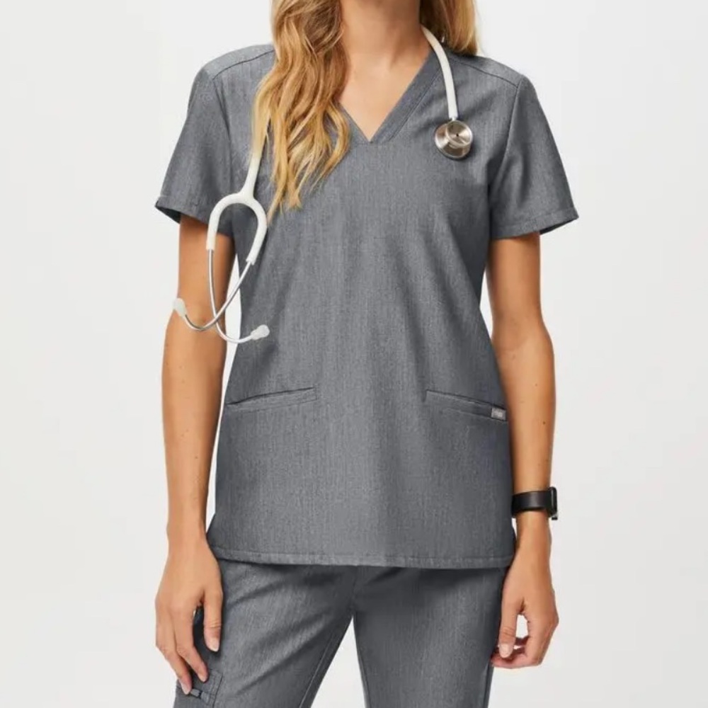 FIGS Casma Three Pocket Scrub Top Size XS